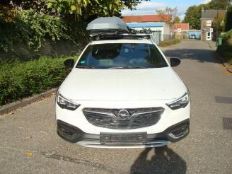 Schade aanhangwagen Opel Insignia 2.0 TURBO 4X4 COUNTRY 260PK!! 2017/11