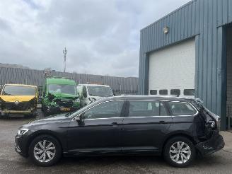 Schade caravan Volkswagen Passat 1.6 TDI DSG AUTOMAAT BJ 2018 CLIMA NAVI ! 2018/1