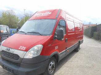 Schade scooter Iveco Daily DAILY MAXI 3.0 MTM 3500 KG !!! AUTOMAAT 2012/4