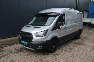 Vaurioauto  campers Ford Transit Trail MHEV 2023/10