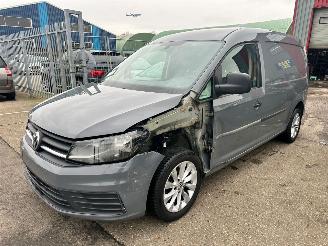 Schade brommobiel Volkswagen Caddy maxi 2.0 TDI 2018/2